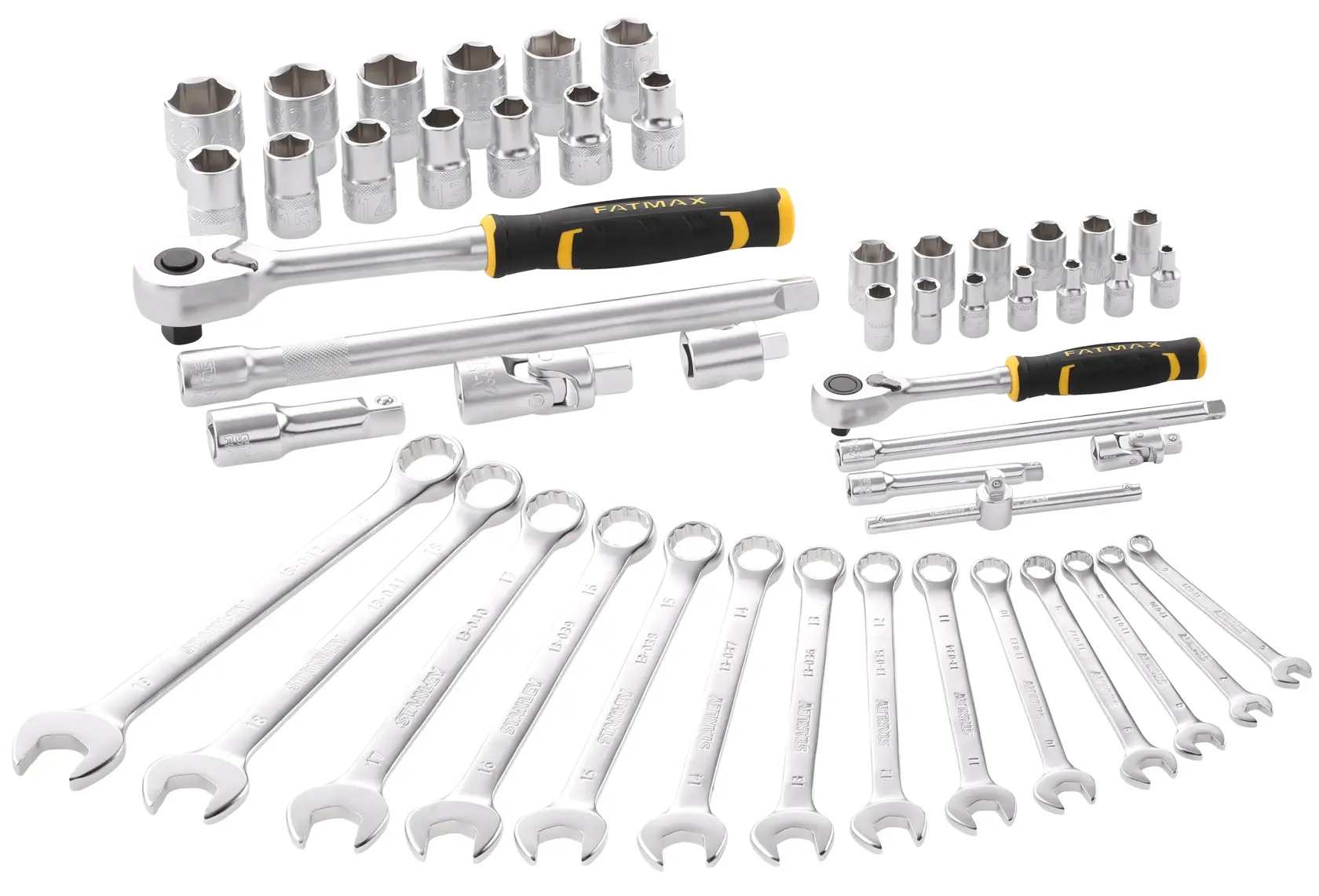 Set di utensili manuali STANLEY FMMT82827-1 con chiavi, cricchetti e bussole, fotografato su sfondo bianco.